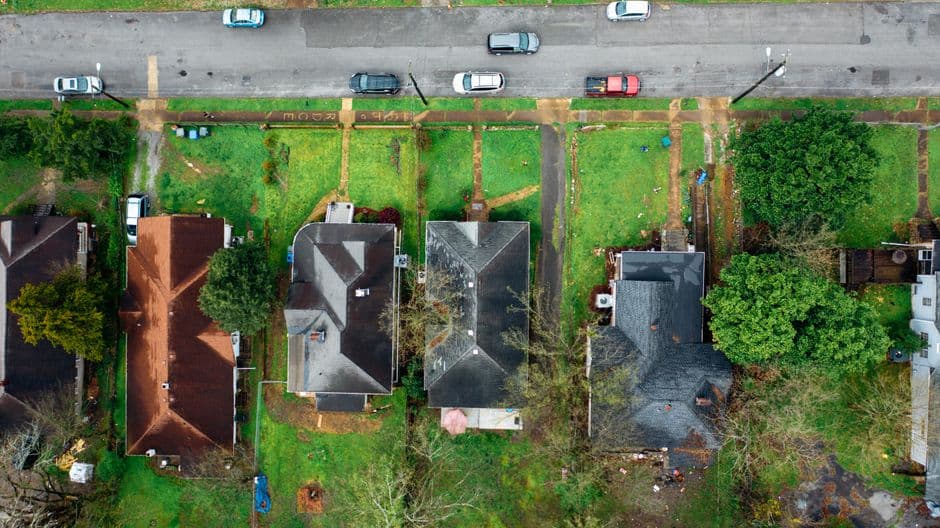 Vista aérea de casas en una zona residencial