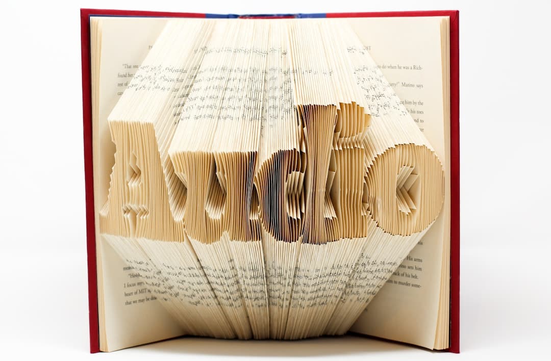 Arte de audiolibro en una superficie blanca