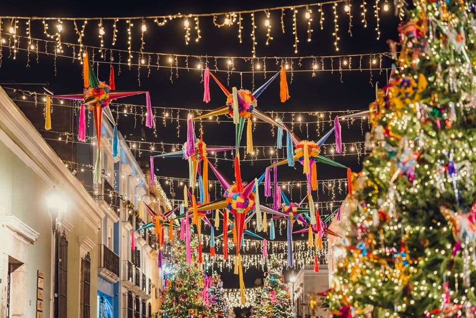 Luces nocturnas, en el chat de Micro‑rituales navideños: pequeñas pausas que convierten diciembre en recuerdos duraderos