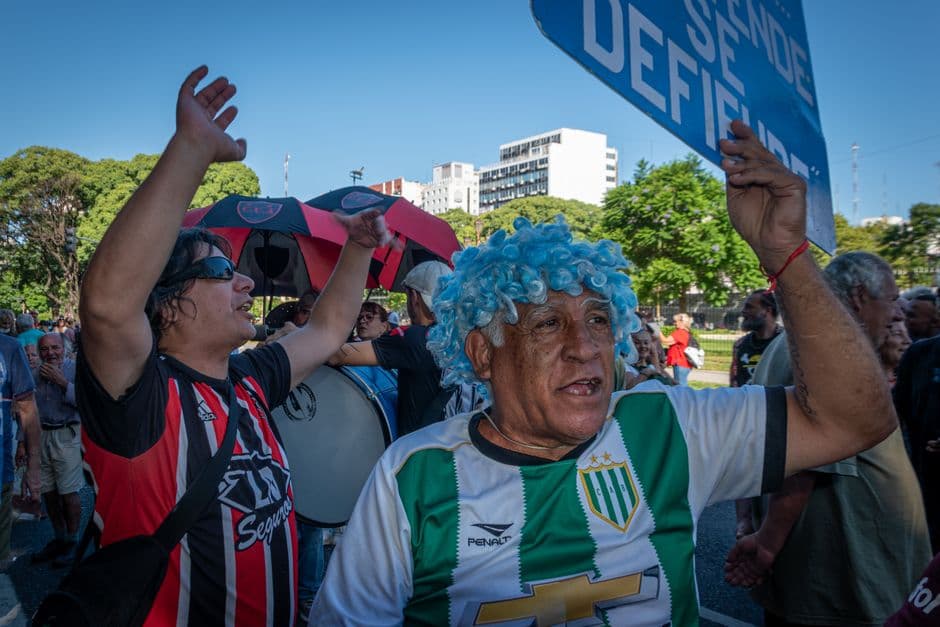Una manifestación colorida y numerosa en las calles