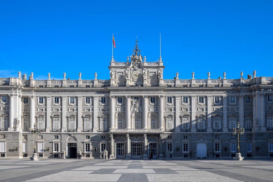 Verano real: reyes y princesas entre kilts, castillos y escapadas privadas