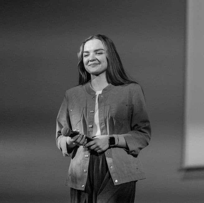 Leonor destaca a los “inteligentes naturales” como sus verdaderos influencers en la entrega de los Premios Princesa de Girona