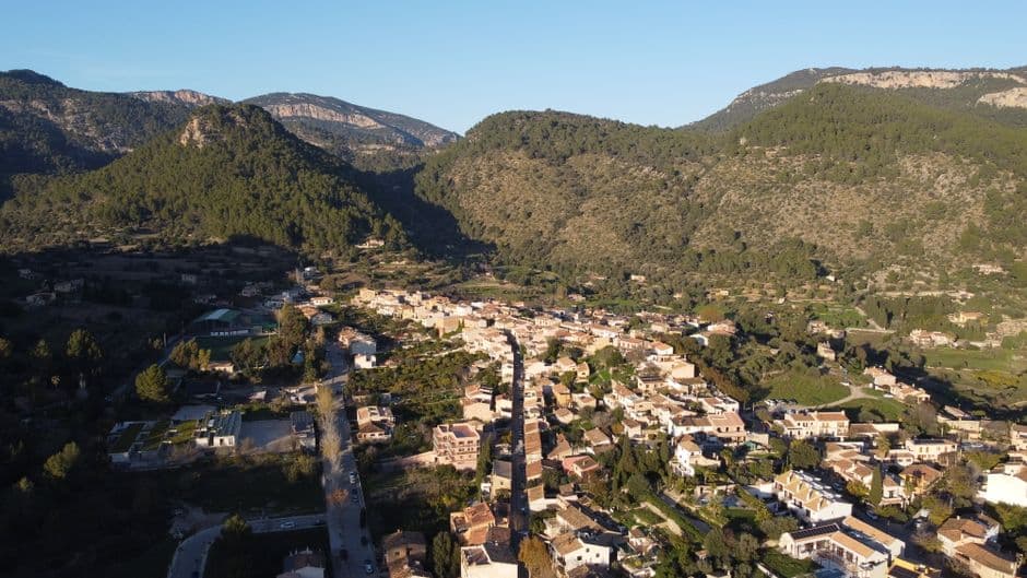 Vista aérea de la costa y playas de Mallorca, en el chat de Mollet del Vallès