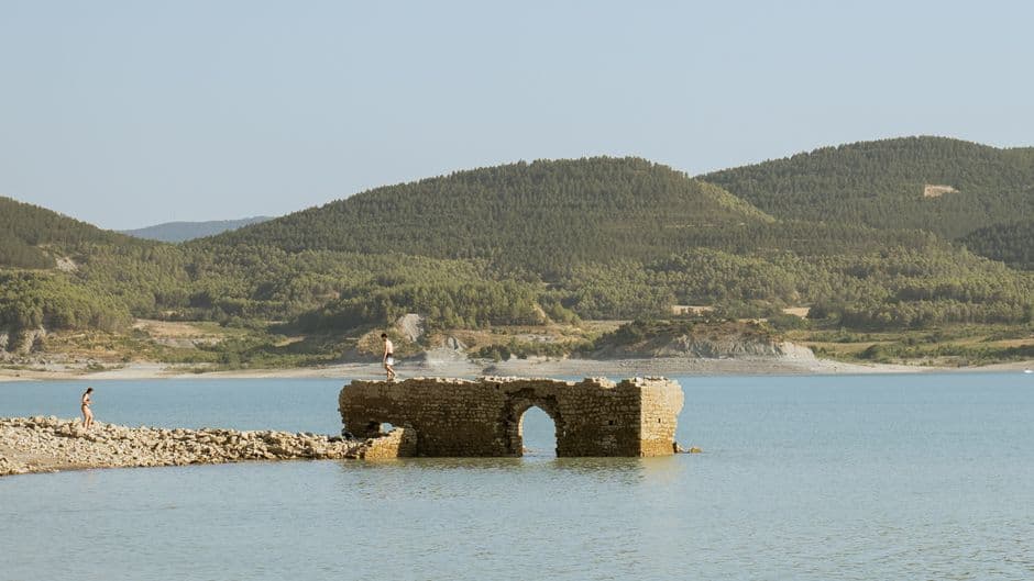 Paisaje montañoso pirenaico en la sala de chat de Miranda de Ebro