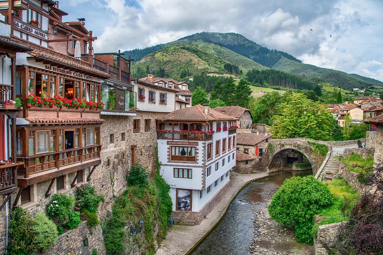 Vista de Tineo, España