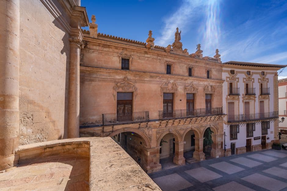 Plaza histórica de Lorca en España, en la sala de chat de Camarma de Esteruelas