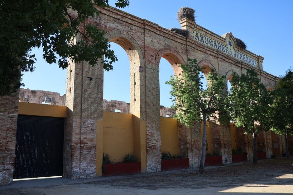 Ruinas históricas de una fábrica, en el chat de Valencina de la Concepción