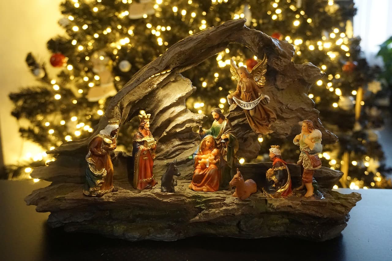 Una escena navideña con los Reyes Magos y el Niño Jesús, en el chat de San José