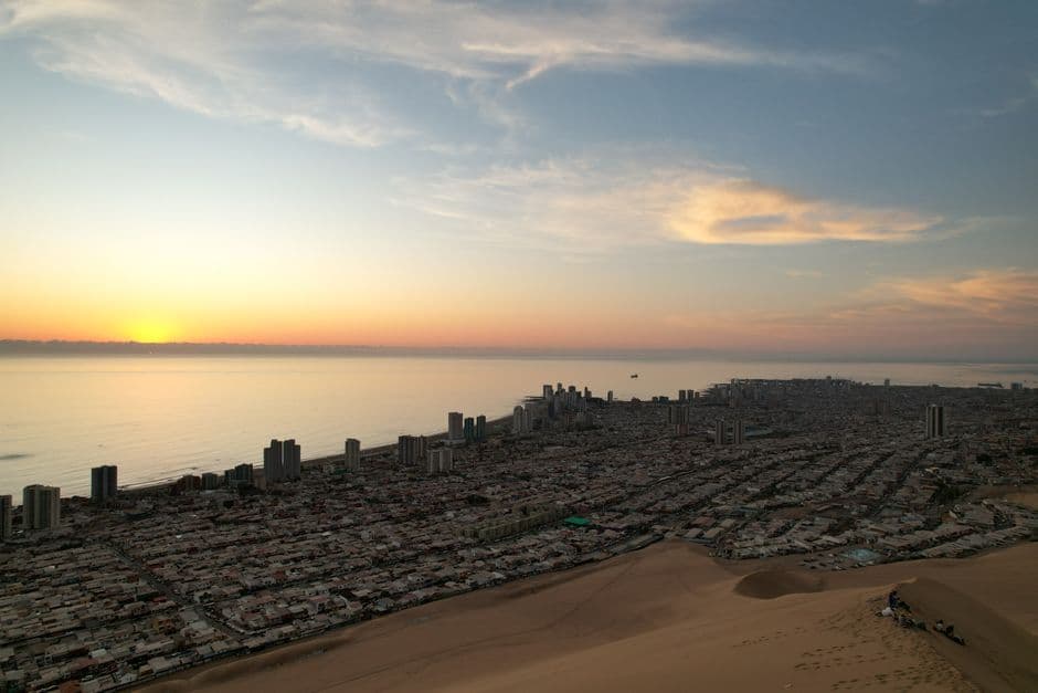 Vista de Iquique, Perú