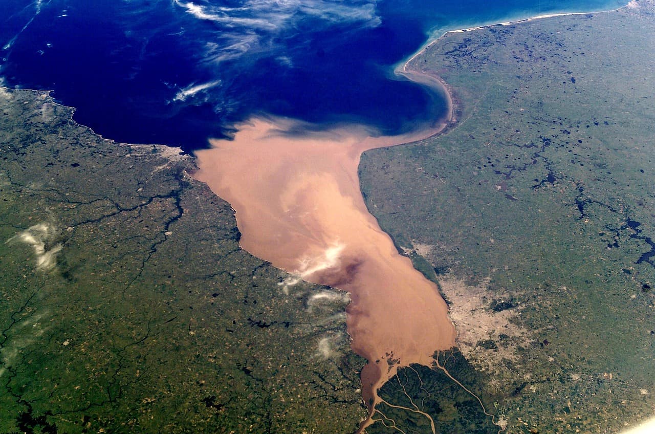 Una vista de satélite o aérea del territorio, en el chat de Las Heras