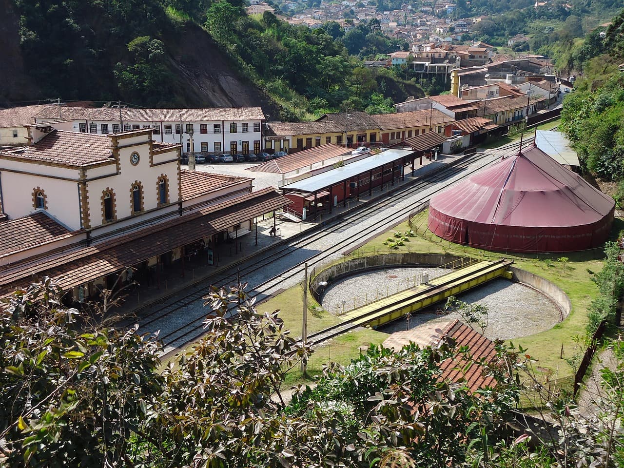 Calle histórica de una ciudad colonial, en el chat de Uberaba