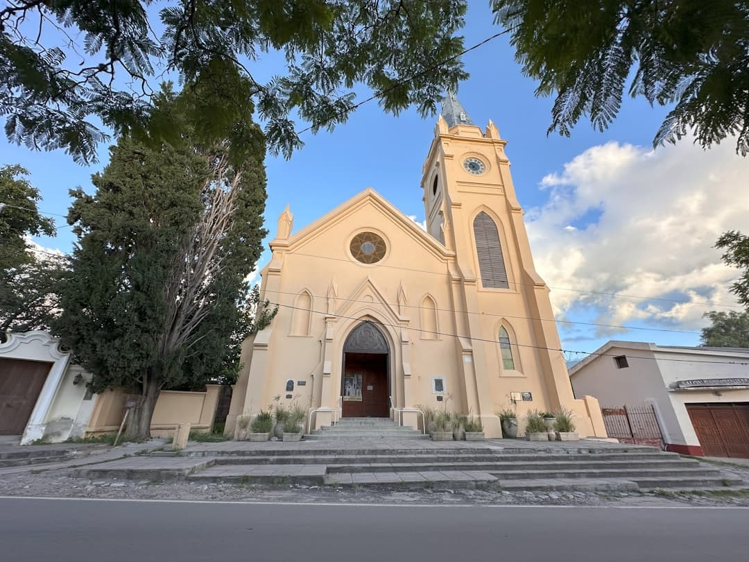 Iglesia con escalinatas, en el chat de San Javier
