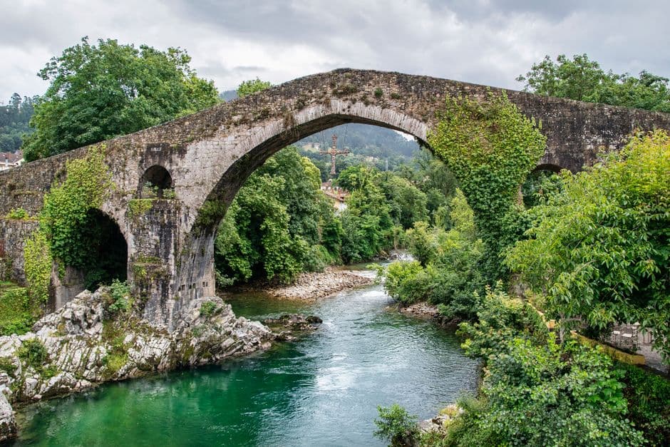 Vista de Cangas de Onís, España