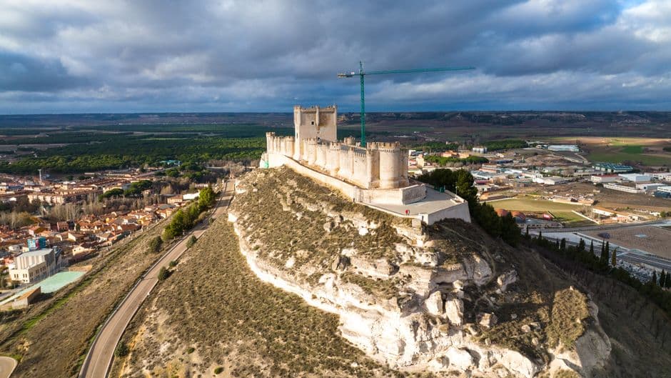 Castillo desde una vista aérea, en el chat de Castillo de Locubín