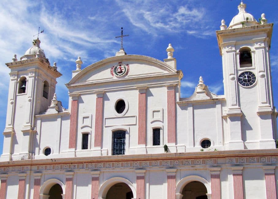 Catedral de Nuestra Señora de la Asunción, en la sala de chat de Encarnación