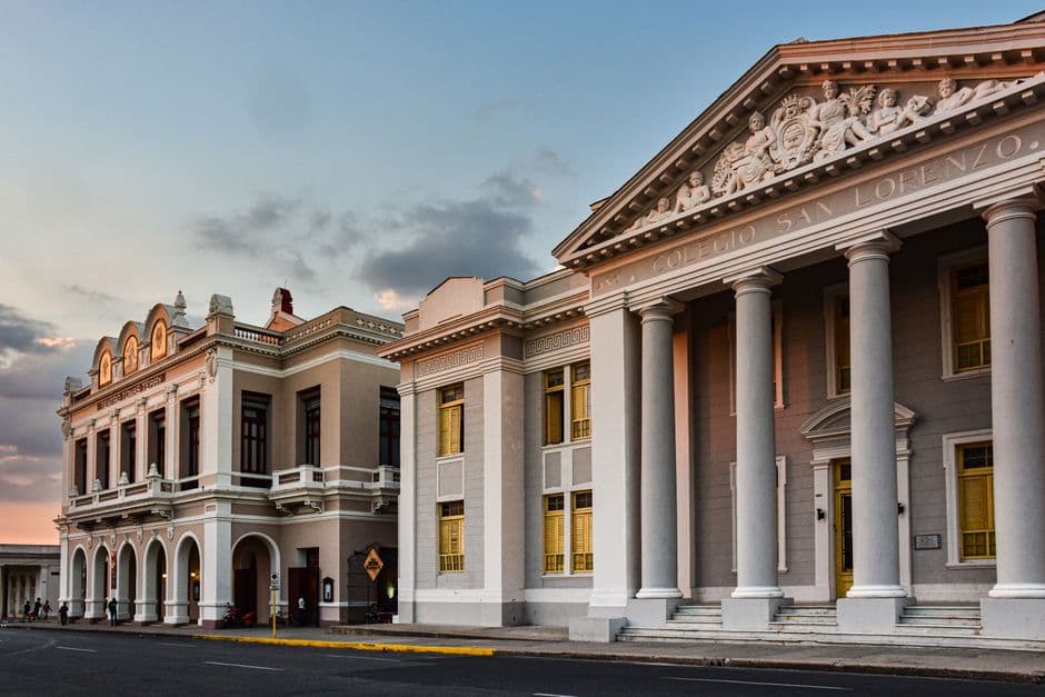 Colegio San Lorenzo en Cienfuegos, en la sala de chat de San Lorenzo