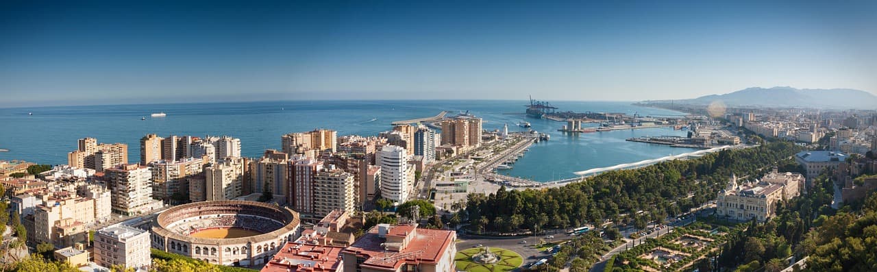 Mar, cielo y puerto en verano, en España, en el chat de Fuente de Piedra