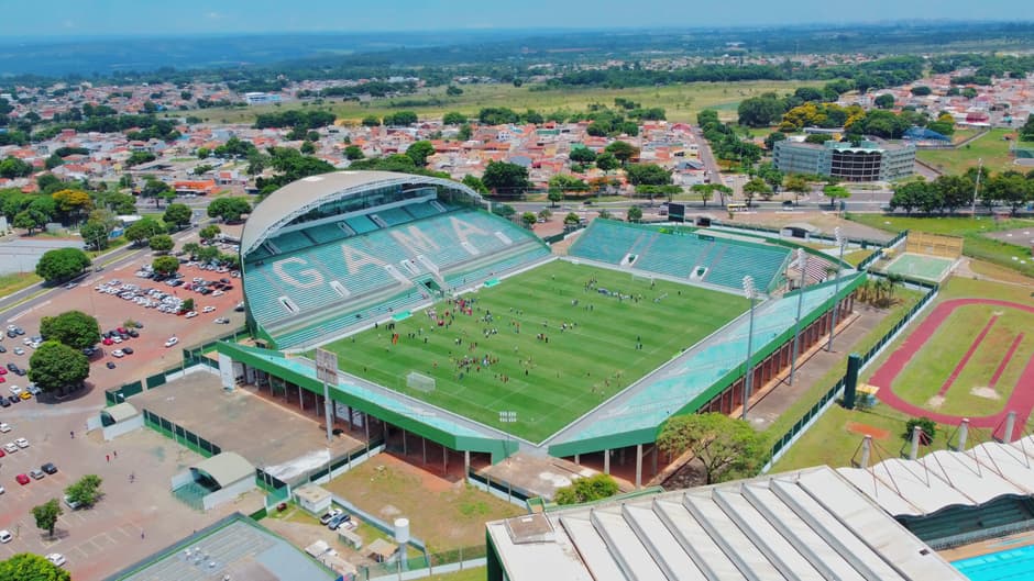Gradas de un estadio de fútbol, en el chat de Nuevo Gama