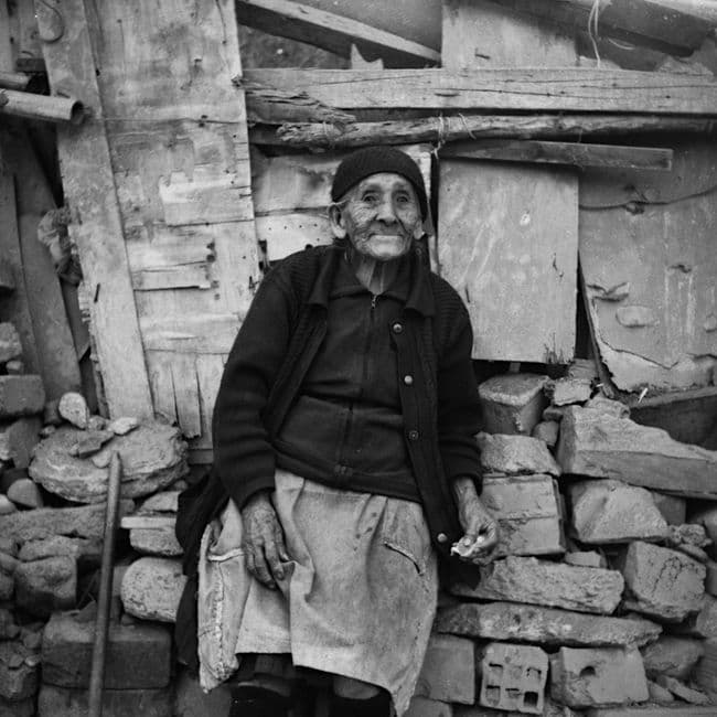 Grupo de personas sonriendo juntas, en el chat de Villa María del Triunfo