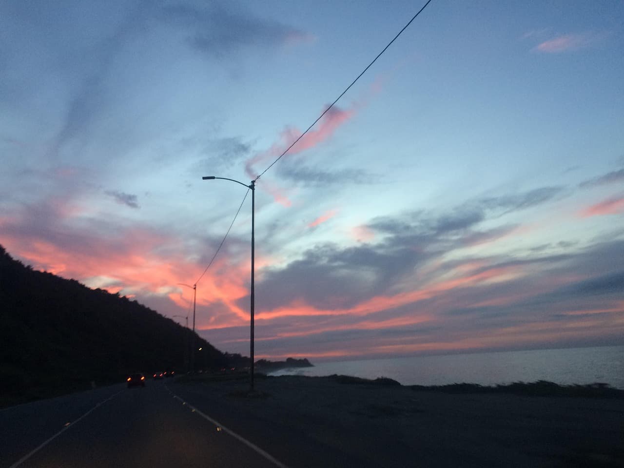 Vista de la costa y las montañas, en el chat de Táriba