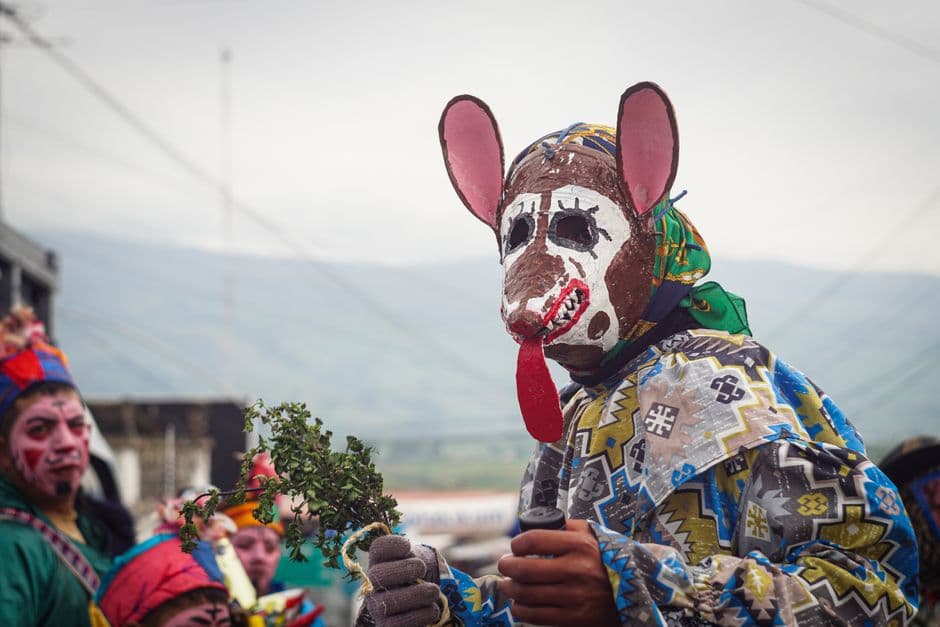 Fiesta popular en Ecuador, en el chat de Buena Fe