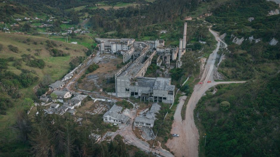 Vista aérea de un pueblo abandonado en Colombia, en el chat de La Jagua de Ibirico