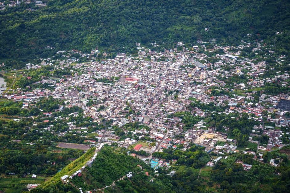 Vista aérea del lago, en el chat de San Juan de la Maguana
