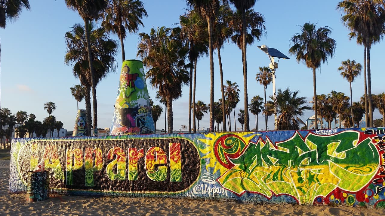 Arte urbano con grafiti de espray, en el chat de Cumbal