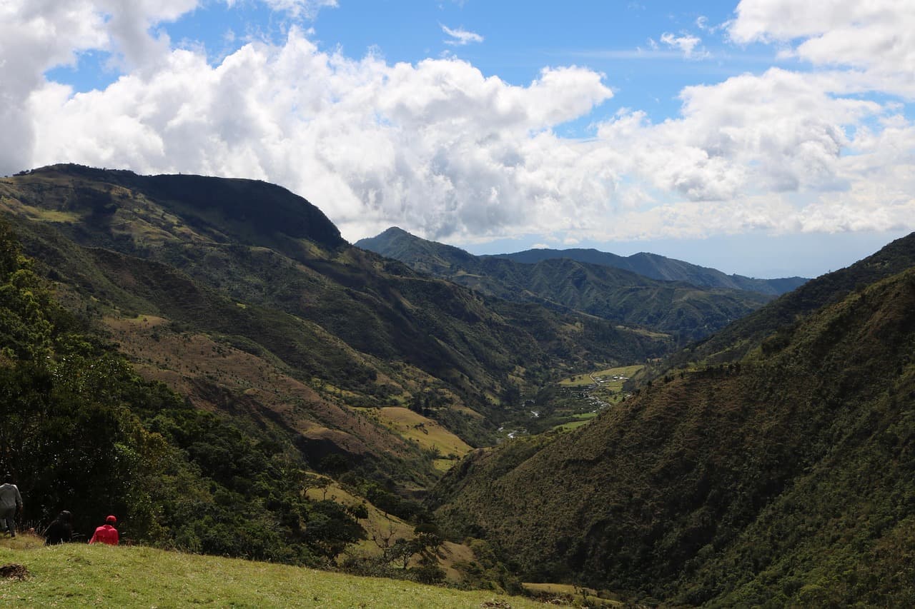 Paisaje de montañas de Colombia, en el chat de Páez