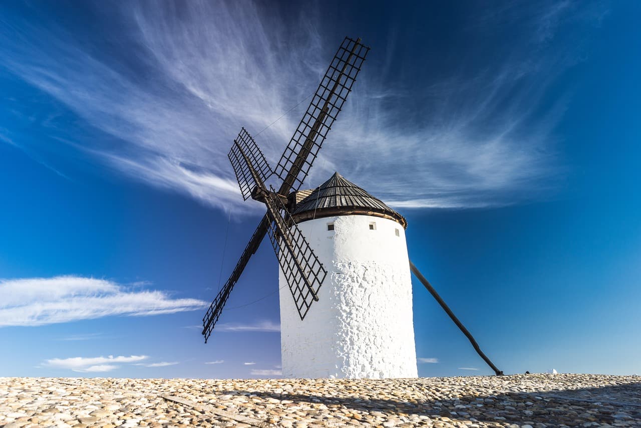 Paisaje con un molino de viento, en el chat de La Oroya