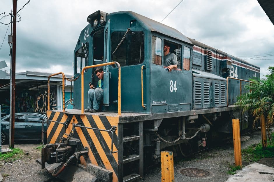 Maquinista de tren en San José de Costa Rica, en el chat de San Vicente