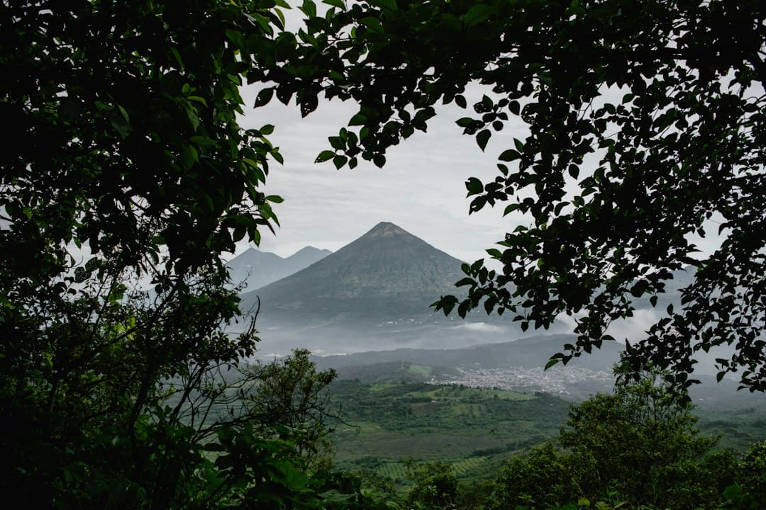 Montaña a plena luz del día, en el chat de San Pablo Jocopilas