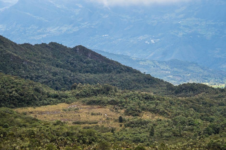 Paisaje de montaña con cielo abierto, en el chat de Villapinzón