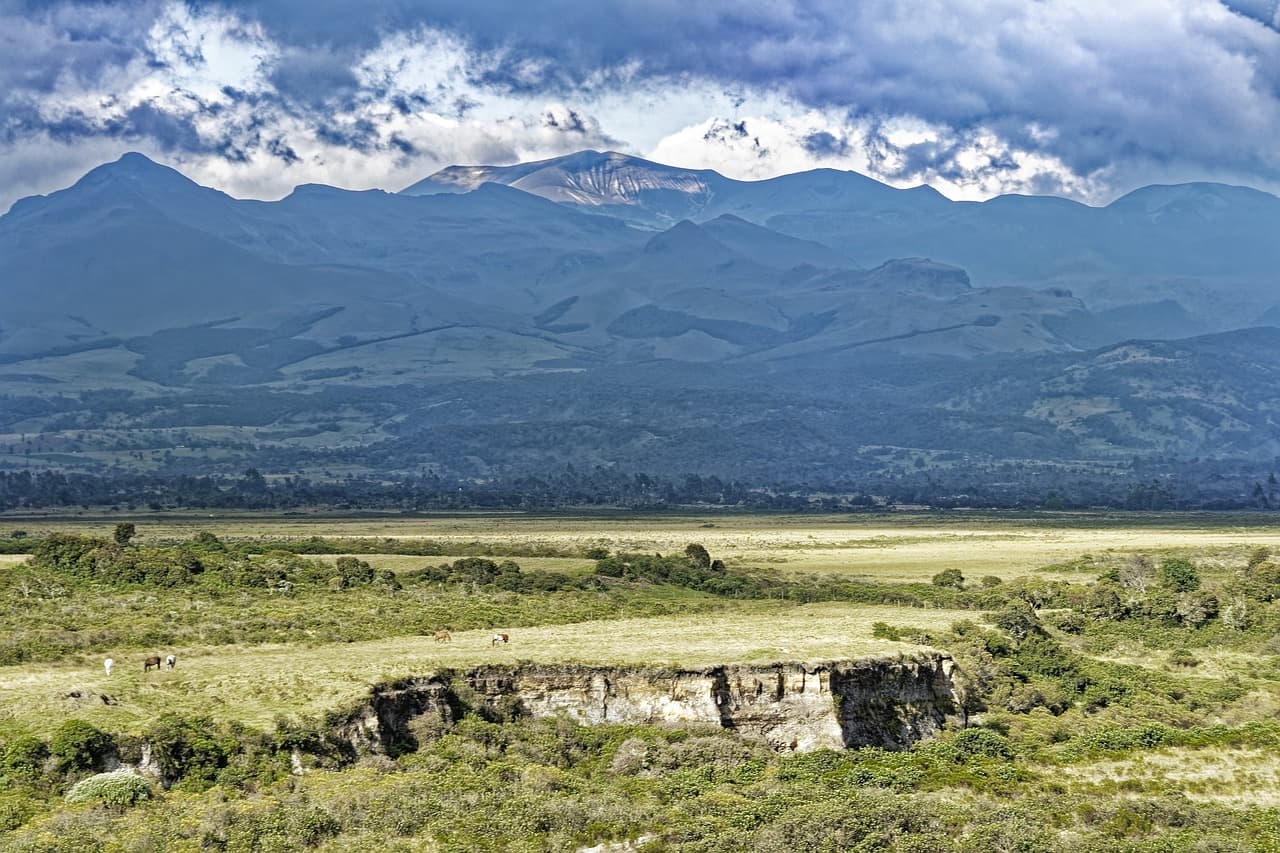 Valle de montaña en Colombia, en el chat de López de Micay