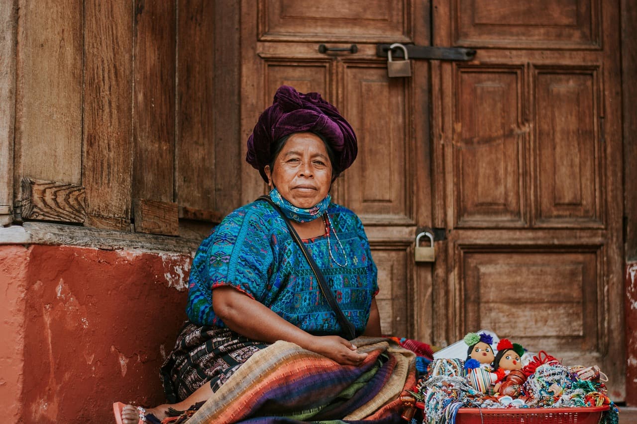 Traje típico guatemalteco, en el chat de Unión Cantinil