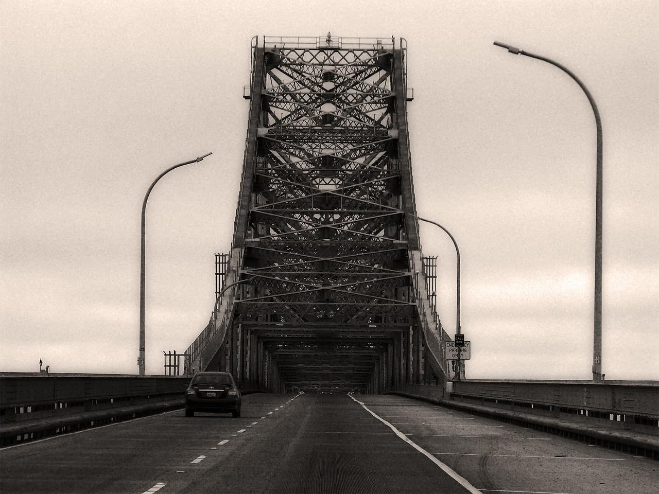 Estructura de un puente, en el chat de San Rafael del Norte