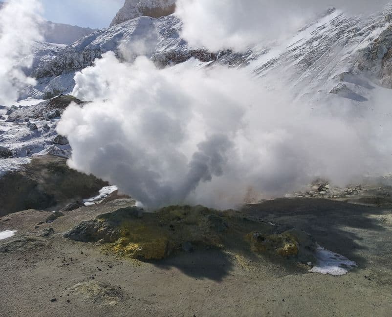 Nubes entre montañas, en el chat de Caldera