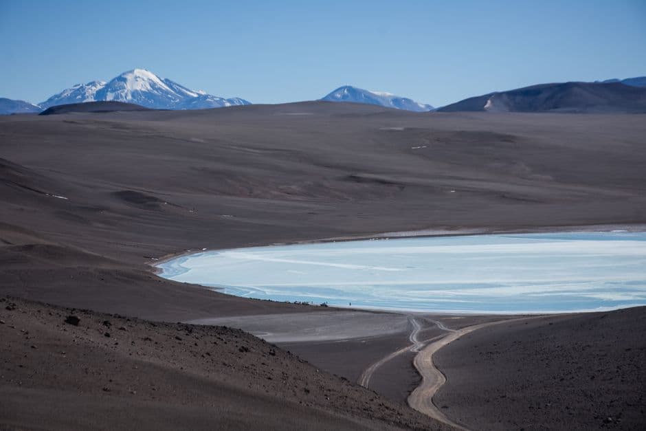 Un amplio paisaje de montañas en Argentina, en el chat de Carapachay