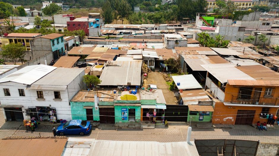 Vista desde lo alto de los edificios de un pueblo, en el chat de Tingambato