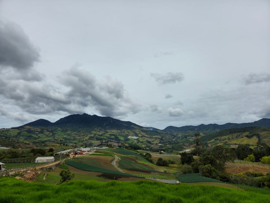 Vista de un paisaje montañoso de Antioquia, en el chat de Sopetrán