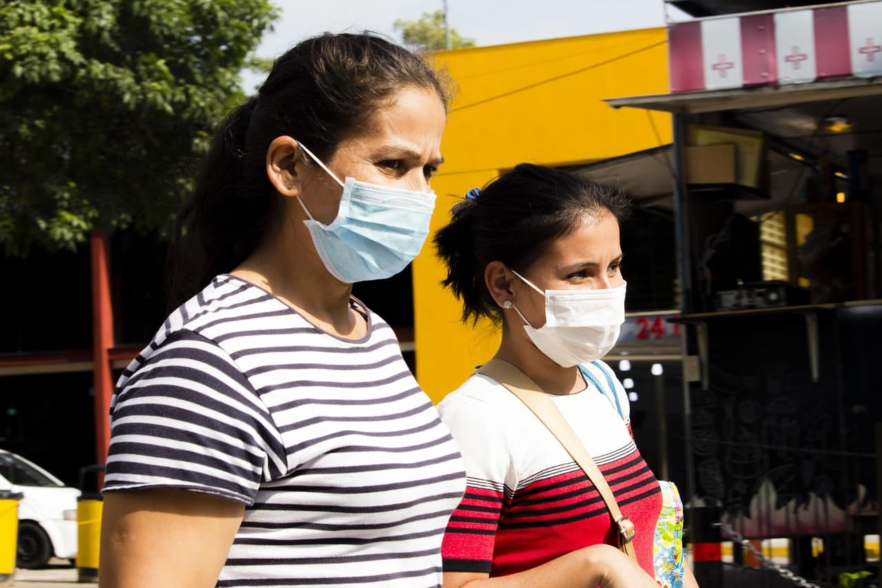 Cartel sobre salud y vida sana en Venezuela, en el chat de Lobatera