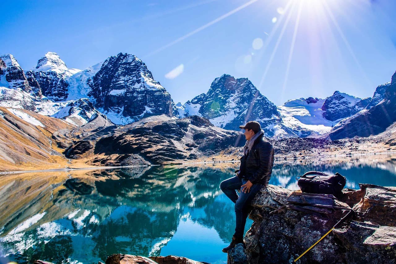 Cumbre nevada de los Andes bolivianos, en el chat de Tarabuco