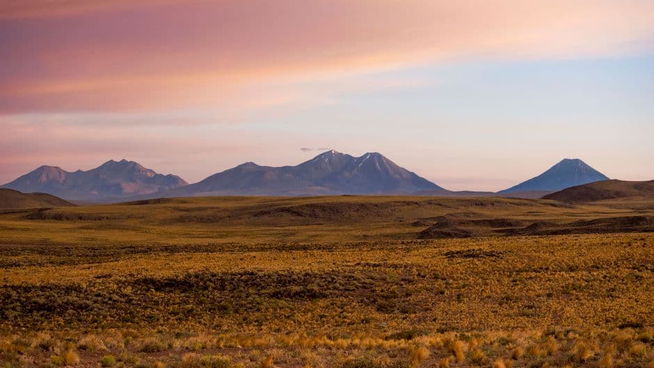 Paisaje de montañas por la mañana, en el chat de Combarbalá