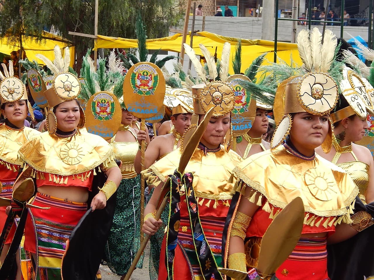 Trajes de carnaval en Cajamarca, Perú, en el chat de Hualgayoc
