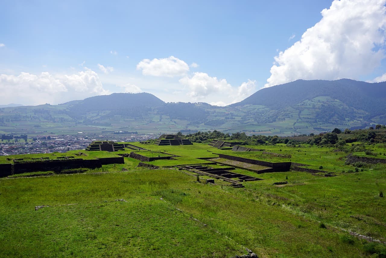 Naturaleza y pirámide en México, en el chat de Tenango del Aire