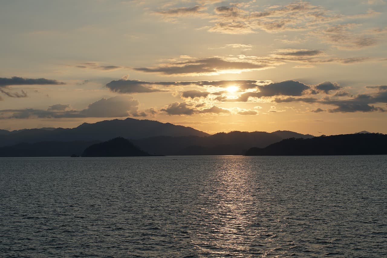 Puesta de sol en Costa Rica, en el chat de Palmar