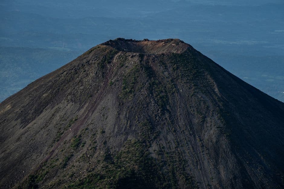 Vista aérea de un volcán de El Salvador, en el chat de Santa Isabel Ishuatán