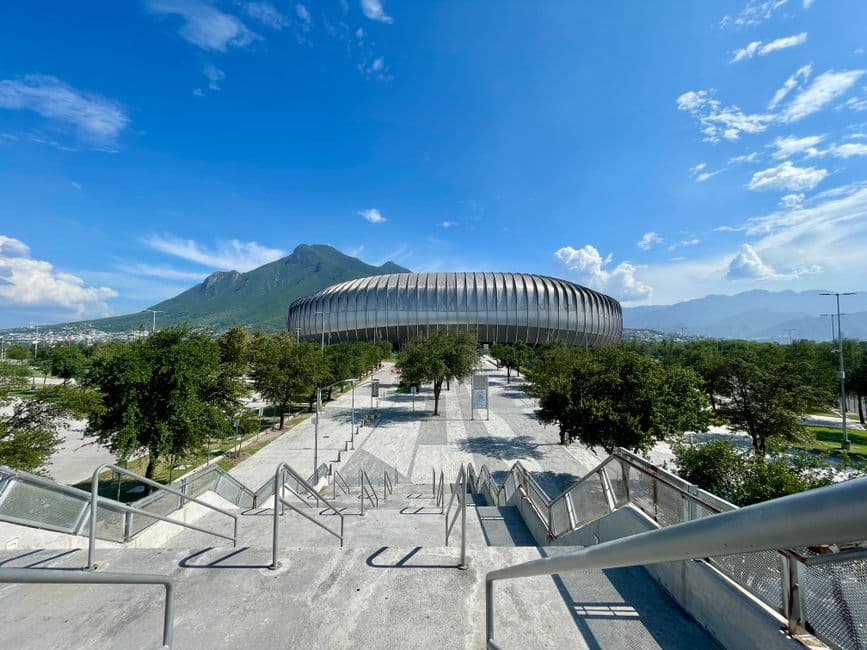 Estadio moderno en Monterrey, en la sala de chat de General Escobedo