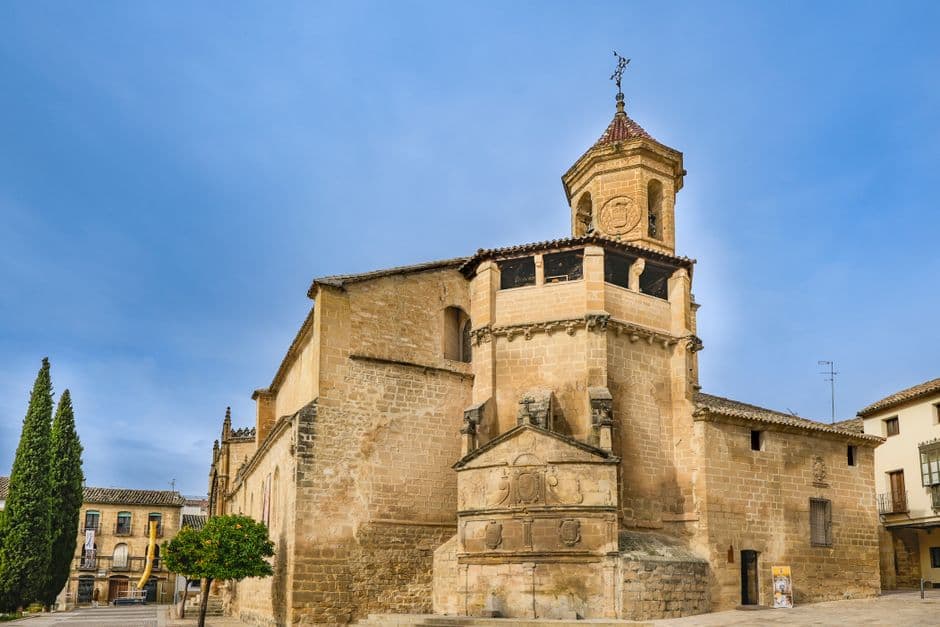 Arquitectura histórica en Ubeda, en la sala de chat de Pozuelo de Alarcón