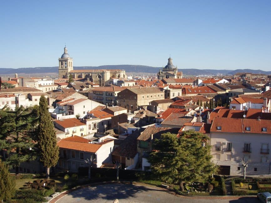 Casas rurales en un pueblo, en la sala de chat de Tres Cantos